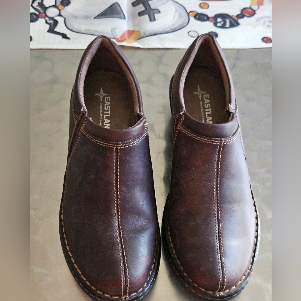 Women's Eastland Amore Brown Leather Slip-on Shoes, Sz 8.5M